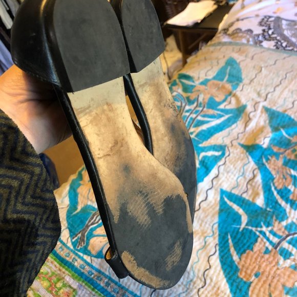black leather sandals rarely worn - Picture 2 of 2
